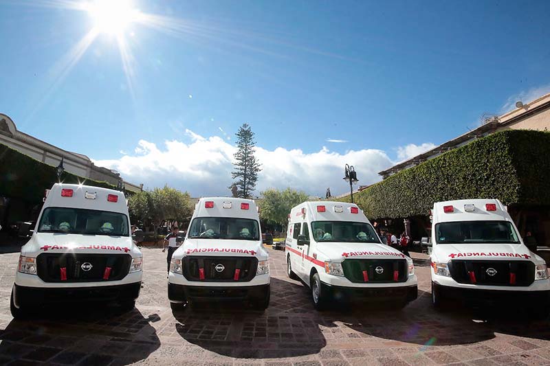 Encabeza Gobernador entrega de ambulancias a la Cruz Roja Mexicana Delegación Querétaro